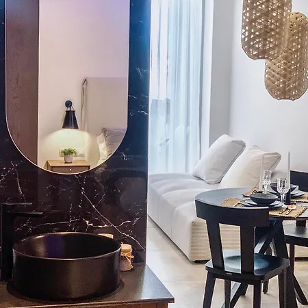 Willa Made Of Blue Luxury Collection Retimno