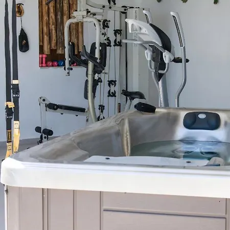 Made Of Blue Luxury Collection ريثيمنو