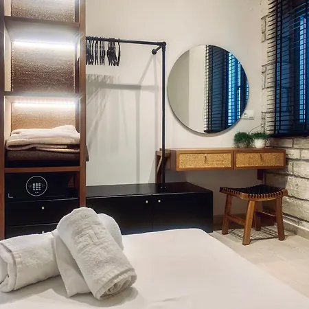 Made Of Blue Luxury Collection فيلة *