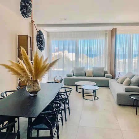 فيلة Made Of Blue Luxury Collection *