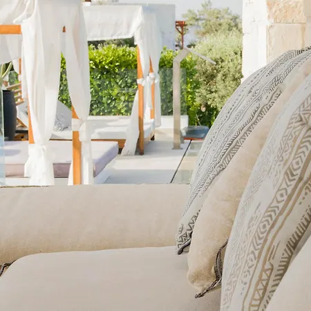 Made Of Blue Luxury Collection فيلة *