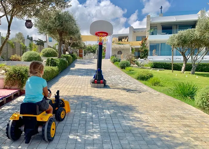 Вилла Made Of Blue Luxury Collection *