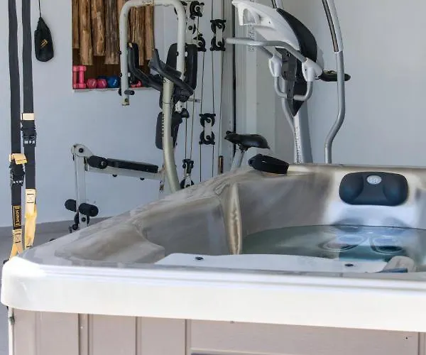 Made Of Blue Luxury Collection Ретимно